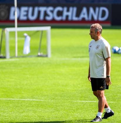 Nationalmannschaft, Training Wolfsburg, 10.09.2023, Nationalmannschaft Deutschland, öffentliches Training im AOK Stadion. Bundestrainer Hans Dieter Flick Wolfsburg