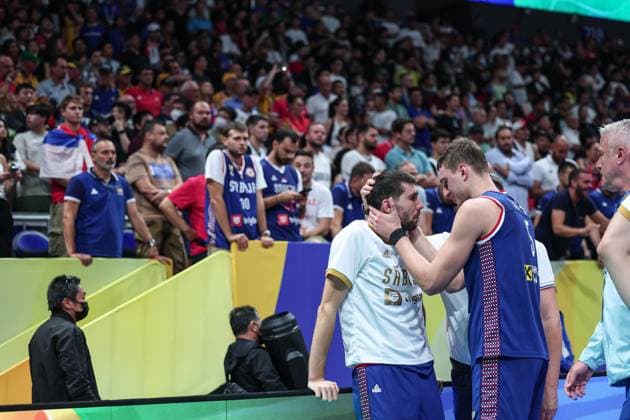 (230911) -- MANILA, Sept. 11, 2023 -- Nikola Jovic (R) and Ognjen Dobric of Serbia react after the final between Germany and Serbia at the 2023 FIBA World Cup in Manila, the Philippines, Sept. 10, 2023. ) (SP)PHILIPPINES-MANILA-FIBA BASKETBALL WORLD CUP-FINAL-GER VS SRB WuxZhuang 
