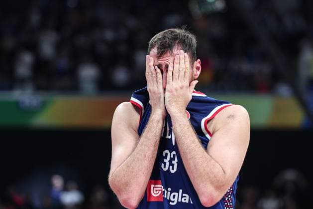 (230911) -- MANILA, Sept. 11, 2023 -- Nikola Milutinov of Serbia reacts after the final between Germany and Serbia at the 2023 FIBA World Cup in Manila, the Philippines, Sept. 10, 2023. ) (SP)PHILIPPINES-MANILA-FIBA BASKETBALL WORLD CUP-FINAL-GER VS SRB WuxZhuang 