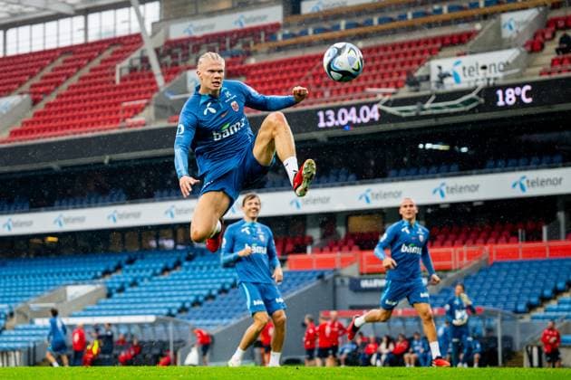 Bilder des Jahres 2023, Sport 09 September Sport Themen der Woche KW37 Sport Bilder des Tages 230911 Erling Braut Haaland of the Norwegian national football team during a training session on September 11, 2023 in Oslo. Photo: Vegard Grott BILDBYRAN kod VG VG0520 bbeng fotball football soccer fotboll UEFA EURO, EM, Europameisterschaft,Fussball 2024 em-kvalifisering em-kvalik trening träning training practice norge norway *** 230911 Erling Braut Haaland of the Norwegian national football team during a training session on September 11, 2023 in Oslo Photo Vegard Grott BILDBYRAN code VG VG0520 bbeng football soccer football soccer football uefa euro 2024 em qualification em kvalik trening træning træning practice norge norway  Copyright: VEGARDxGRoTT BB230911VG002