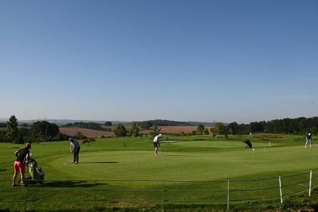 11.09.2023 Gründau Golfpark Gut Hühnerhof Eintracht Frankfurt Golf Open Symbolbild Blick über den Golfplatz Golfpark Gut Hühnerhof