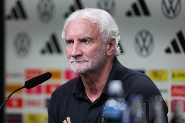 Sport Themen der Woche KW37 Sport Bilder des Tages Fussball, Nationalmannschaft Saison 2023 2024 Pressekonferenz der Deutschen Nationalmannschaft vor dem Länderspiel gegen Frankreich 11.09.2023, SIGNAL-IDUNA-PARK Dortmund Rudi Völler (Direktor Nationalmannschaft und Trainer Deutschland) Dortmund Signal-Iduna-Park Nordrhein-Westfahlen Deutschland *** Sports, football, national team season 2023 2024 press conference of the German national team before the international match against France 11 09 2023, SIGNAL IDUNA PARK Dortmund Rudi Völler director national team and coach Germany Dortmund Signal Iduna Park Nordrhein Westfahlen Germany