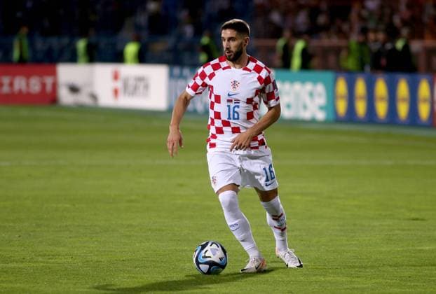 Armenia v Croatia: Group D - UEFA EURO, EM, Europameisterschaft,Fussball 2024 European Qualifiers YEREVAN, ARMENIA - SEPTEMBER 11: Luka Ivanusec of Croatia in action during the UEFA EURO 2024 European qualifier match between Armenia and Croatia at Vazgen Sargsyan Republican Stadium on September 11, 2023 in Yerevan, Armenia. HrachxKhachatryan PIXSELL