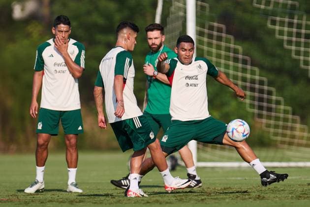 RECORD DATE NOT STATED Seleccion Mexicana 2023 Mexico team Training Session Luis Romo, Uriel Antuna and Gilberto Sepulveda during the Mexican national team, Nationalteam (Mexico) Training prior to the International Friendly, Länderspiel, Nationalmannschaft match against the Uzbekistan National Team, at Childrens Healthcare of Atlanta Training Ground, on September 11, 2023. <br><br> Luis Romo, Uriel Antuna y Gilberto Sepulveda durante el Entrenamiento de la Seleccion de Mexico (Seleccion Mexicana) previo al partido amistoso internacional contra la Seleccion de Uzbekistan, en el Campo de Entrenamiento de Atencion Medica infantil de Atlanta, el 11 de septiembre de 2023. ATLANTA GEORGIA ESTADOS UNIDOS Copyright: xJorgexMartinezx 20230911173958_SMN_23_MEX_TRAI_SEPULVEDA31