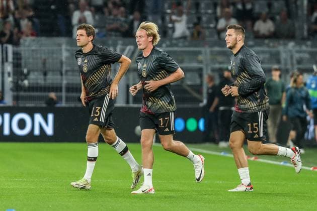 Fussball, Nationalmannschaft Saison 2023 2024 Freundschafts Länderspiel Deutschland - Frankreich 12.09.2023, SIGNAL-IDUNA-PARK Dortmund Thomas Müller (Deutschland, 13) Julian Brandt (Deutschland, 17) Niklas Süle (Deutschland, 15) Dortmund Signal-Iduna-Park Nordrhein-Westfahlen Deutschland