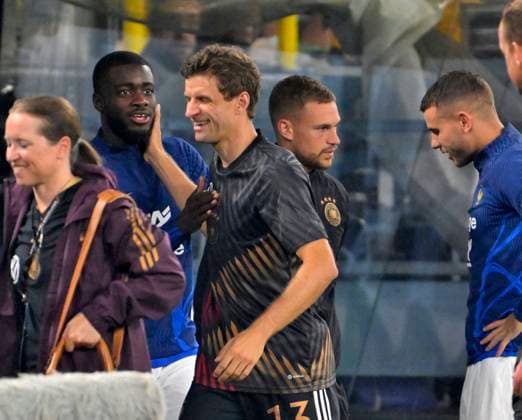 12.09.2023, Fussball Nationalteams Freundschaftsspiele 2023, Länderspiel, Deutschland - Frankreich, im Signal-Iduna-Park Stadion Dortmund, v.l. Dayot Upamecano (Frankreich) und Thomas Müller (Deutschland) , Josua Kimmich (Deutschland) und Lukas Hernandez (Frankreich)