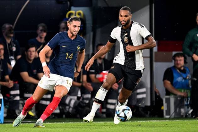 DORTMUND - (l-r) Adrien Rabiot of France, Germany coach Rudi Voller during the friendly Interland match between Germany and France at the Signal Iduna Park on September 12, 2023 in Dortmund, Germany. ANP Hollandse Hoogte International Friendly, Länderspiel, Nationalmannschaft 2023 2024 xVIxANPxSportx xGerritxvanxKeulenxIVx 478044927 originalFilename: 478044927.jpg