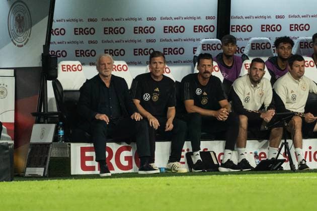 GER, FSP, Deutschland (GER) vs Frankreich (FRA) 12.09.2023, Signal Iduna Park, Dortmund, GER, FSP, Deutschland (GER) vs Frankreich (FRA) Im Bild: Rudi Völler. Hannes Wolf, Sandro Wagner als Trainer der Deutschen Nationalmannschaft, sitzen auf der Bank