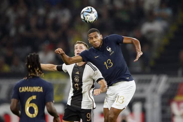 DORTMUND - (l-r) Eduardo Camavinga of France, Florian Wirtz of Germany, Jean Claie Todibo of France during the friendly Interland match between Germany and France at the Signal Iduna Park on September 12, 2023 in Dortmund, Germany. ANP Hollandse Hoogte BART STOUTJESDIJK International Friendly, Länderspiel, Nationalmannschaft 2023 2024 xVIxANPxSportx xBartxStoutjesdijkxIVx 478046632 originalFilename: 478046632.jpg