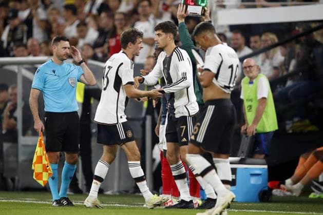 DORTMUND - (l-r) Thomas Muller of Germany, Kai Havertz of Germany during the friendly Interland match between Germany and France at the Signal Iduna Park on September 12, 2023 in Dortmund, Germany. ANP Hollandse Hoogte BART STOUTJESDIJK International Friendly, Länderspiel, Nationalmannschaft 2023 2024 xVIxANPxSportx xBartxStoutjesdijkxIVx 478050881 originalFilename: 478050881.jpg