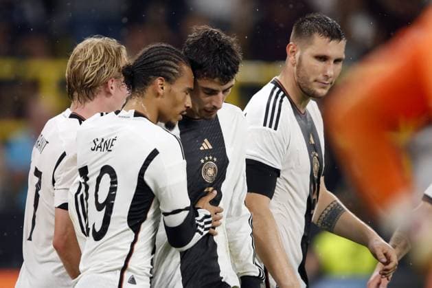 DORTMUND - (l-r) Julian Brandt of Germany, Leroy Sane of Germany, Kai Havertz of Germany, Niklas Sule of Germany celebrate the 2-0 during the friendly Interland match between Germany and France at the Signal Iduna Park on September 12, 2023 in Dortmund, Germany. ANP Hollandse Hoogte BART STOUTJESDIJK International Friendly, Länderspiel, Nationalmannschaft 2023 2024 xVIxANPxSportx xBartxStoutjesdijkxIVx 478051505 originalFilename: 478051505.jpg