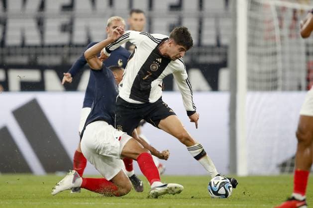 DORTMUND - (l-r) William Saliba of France, Antoine Griezmann of France during the friendly Interland match between Germany and France at the Signal Iduna Park on September 12, 2023 in Dortmund, Germany. ANP Hollandse Hoogte BART STOUTJESDIJK International Friendly, Länderspiel, Nationalmannschaft 2023 2024 xVIxANPxSportx xBartxStoutjesdijkxIVx 478051929 originalFilename: 478051929.jpg