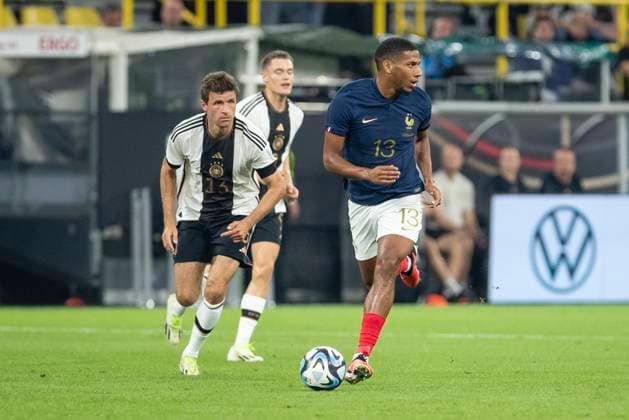 Freundschaftsspiel Deutschland - Frankreich; 12.09.2023 Jean-Clair Todibo (Frankreich, 13), Freundschaftsspiel, Deutschland - Frankreich, 12.09.2023, Signal Iduna Park, Dortmund Copyright: xBEAUTIFULxSPORTS Meuselx