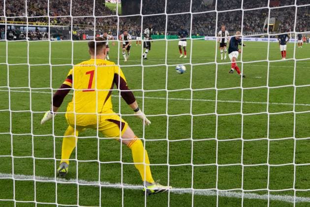 Antoine GRIEZMANN (FRA) erzielt per Elfmeter das Tor zum 2:1, Fussball Freundschaftsspiel, Deutschland (GER) - Frankreich (FRA) 2:1 am 12.09.2023 in Dortmund Deutschland. Â