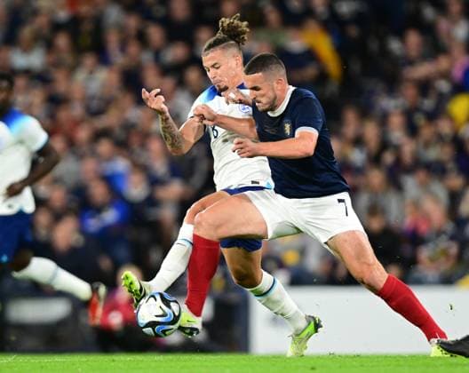 Sport Bilder des Tages Scotland v England - 150th Anniversary Heritage Match Kalvin Phillips of England and John McGinn of Scotland challenge during the 150th Anniversary Heritage Match between Scotland and England at Hampden Park on September 12, 2023 in Glasgow Scotland. Glasgow Hampden Park Glasgow Scotland Copyright: xGreigxCowie Sportsphoto APLx 13954431