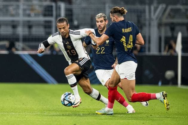 Freundschaftsspiel Deutschland - Frankreich; 12.09.2023 Leroy Sane (Deutschland, 19), Theo Hernandez (Frankreich, 22), Adrien Rabiot (Frankreich, 14) Freundschaftsspiel Deutschland - Frankreich, Dortmund, Signal Iduna Park am 12.09.2023 DFB REGULATIONS PROHIBIT ANY USE OF PHOTOGRAPHS AS IMAGE SEQUENCES AND OR QUASI-VIDEO. Copyright: xBEAUTIFULxSPORTS Wunderlx