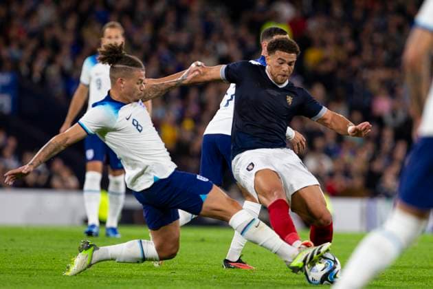 Hampden Park GLASGOW, SCOTLAND - SEPTEMBER 12: Kalvin Phillips ( 8 England) and Che Adams ( 10 Scotland) during 150th Anniversary Heritage Match between Scotland and England at Hampden Park on September 12, 2023 in Glasgow, Scotland. (Photo by Richard Callis SPP) (Richard Callis SPP) Copyright: xRichardxCallisx xSPPx spp-en-RiCaSp-rmc120923-0784