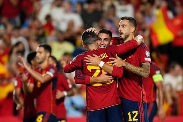 Spain v Cyprus: Group A - UEFA EURO, EM, Europameisterschaft,Fussball 2024 European Qualifiers Ferran Torres attacking midfield of Spain and FC Barcelona, Barca celebrates after scoring his sides first goal during the UEFA EURO 2024 European qualifier match between Spain and Cyprus at Estadio Nuevo Los Carmenes on September 12, 2023 in Granada, Spain. Granada Spain  Copyright: xJosexBretonx originalFilename:breton-spainvcy230912_np2W9.jpg
