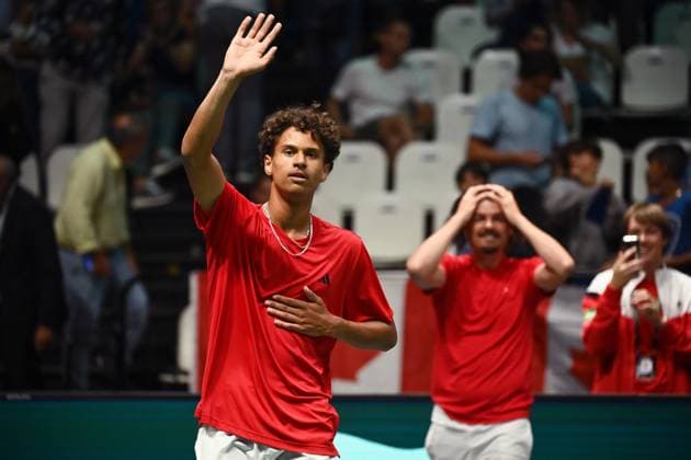 Foto Massimo Paolone LaPresse 13 Settembre 2023 - Bologna, Italia - tennis - Canada vs Italia - Gabriel Diallo (CAN) v Lorenzo Musetti (ITA) - Coppa Davis 2023 - Unipol Arena. Nella foto: Gabriel Diallo esulta per la vittoria September 13, 2023 Bologna, Italy - sport, tennis - Canada vs Italy - Gabriel Diallo (CAN) v Lorenzo Musetti (ITA) - Davis Cup 2023 - Unipol Arena. In the pic: Gabriel Diallo celebrates for the victory  Copyright: xMassimoxPaolone LaPressex
