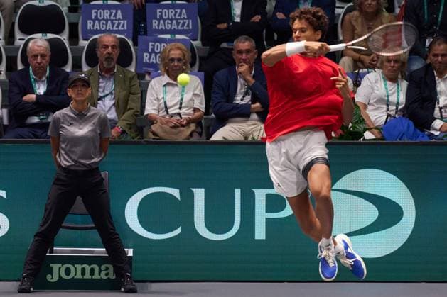 Gabriel Diallo of Canada returns a forehand to Lorenzo Musetti of Italy during the Davis Cup Group Stage 2023 Bologna match between Italy and Canada at Unipol Arena on September 13, 2023 in Bologna, Italy. (Photo by Camilla Stolen Imago) Bologna ITALY Copyright: xCamillaxStolenx L1360639
