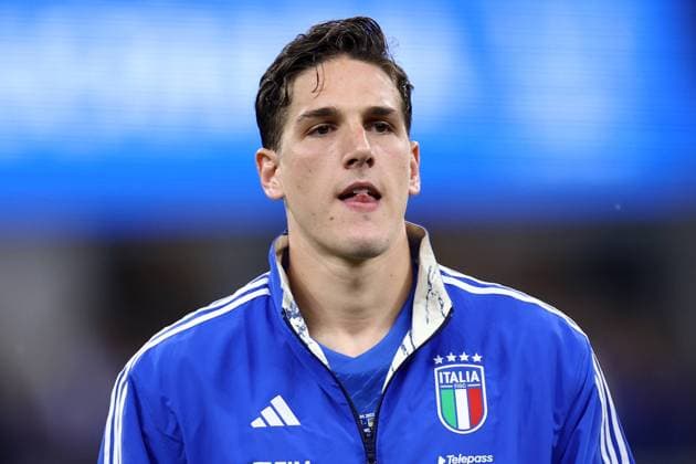 Italy - Ukraine Nicolo Zaniolo of Italy looks on during the UEFA EURO, EM, Europameisterschaft,Fussball 2024 European qualifier match between Italy and Ukraine at Stadio San Siro on September 12, 2023 in Milan, Italy. Milano Stadio Giuseppe Meazza Italy Copyright: xMarcoxCanonierox