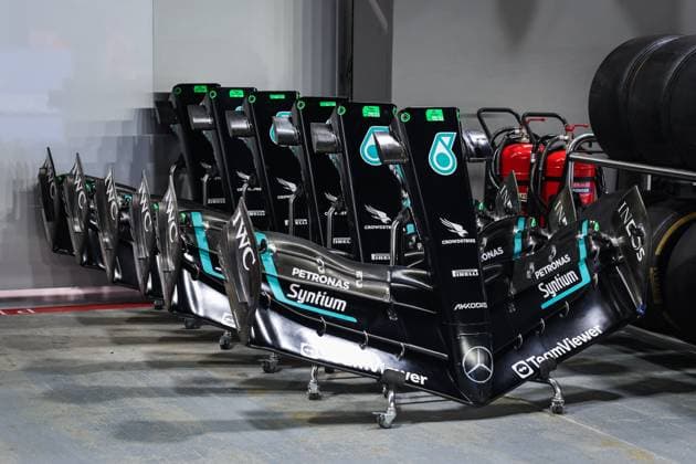 Mercedes AMG F1 Team W14, mechanical detail, front wing during the 2023 Formula 1 Singapore Airlines Singapore Grand Prix, 15th round of the 2023 Formula One World Championship, WM, Weltmeisterschaft from September 15 to 17, 2023 on the Marina Bay Street Circuit, in Singapore - F1 - SINGAPORE GRAND PRIX 2023 DPPI Panoramic  00123034_AV3_4919