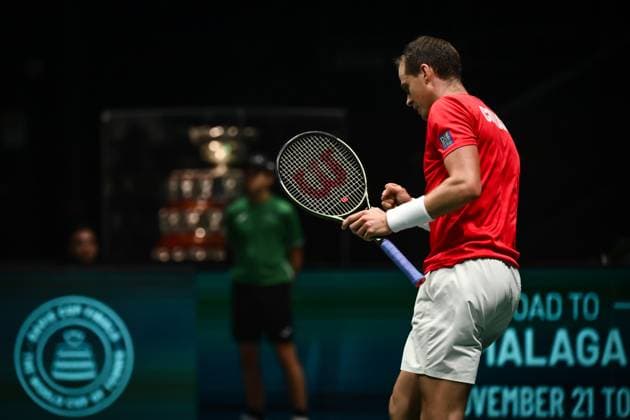 Foto Massimo Paolone LaPresse 14 Settembre 2023 - Bologna, Italia - tennis - Canada vs Svezia - Vasek Pospisil (CAN) v Leo Borg (SWE) - Coppa Davis 2023 - Unipol Arena. Nella foto: Vasek Pospisil esulta September 14, 2023 Bologna, Italy - sport, tennis - Canada vs Sweden - Vasek Pospisil (CAN) v Leo Borg (SWE) - Davis Cup 2023 - Unipol Arena. In the pic: Vasek Pospisil celebrates  Copyright: xMassimoxPaolone LaPressex