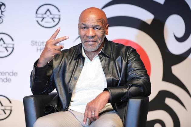 Bilder des Jahres 2023, Sport 09 September Sport Themen der Woche KW37 Sport Bilder des Tages 14.09.2023 Offenbach am Main, Capiol Mike Tyson - Eine Gala der Superlative Michael Gerard Mike Tyson Ex-US-amerikanischer Schwergewichtsboxer auf der Bühne *** 14 09 2023 Offenbach am Main, Capiol Mike Tyson A gala of superlatives Michael Gerard Mike Tyson Ex US American heavyweight boxer on stage