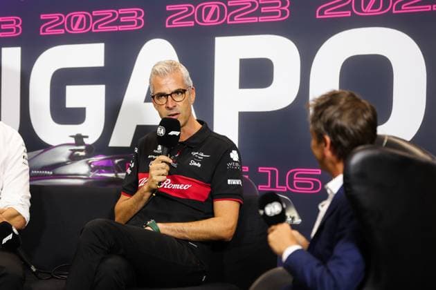 press conference, PK, Pressekonferenz ALUNNI BRAVI Alessandro (ita), Managing Director of Sauber Group & Team Representative, portrait during the 2023 Formula 1 Singapore Airlines Singapore Grand Prix, 15th round of the 2023 Formula One World Championship, WM, Weltmeisterschaft from September 15 to 17, 2023 on the Marina Bay Street Circuit, in Singapore - F1 - SINGAPORE GRAND PRIX 2023 DPPI Panoramic  00123034_AV3_5867