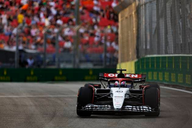 15th September 2023; Marina Bay Street Circuit, Singapore; 2023 Formula 1 Singapore Airlines Singapore Grand Prix; Free Practice Day; Number 40 Scuderia AlphaTauri driver Liam Lawson during practice 1  ActionPlus12553426 StephenxBlackberry