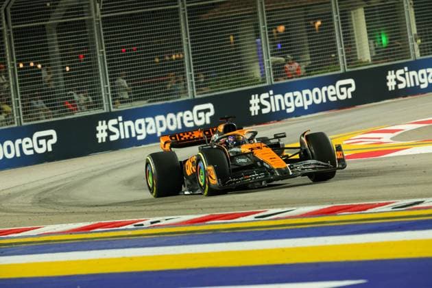 81 Oscar Piastri (AUS, McLaren F1 Team), F1 Grand Prix of Singapore at Marina Bay Street Circuit on September 15, 2023 in Singapore, Singapore. (Photo by HOCH ZWEI) Singapore Singapore