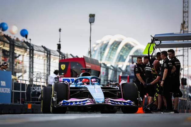 31 Esteban Ocon (FRA, BWT Alpine F1 Team), F1 Grand Prix of Singapore at Marina Bay Street Circuit on September 15, 2023 in Singapore, Singapore. (Photo by HOCH ZWEI) Singapore Singapore