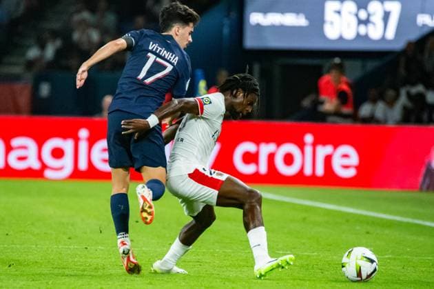 Jordan Lotomba (OGC Nice) FOOTBALL : Paris Saint Germain - OGC Nice - Ligue 1 - JournÃ e 5 - 15 09 2023 BaptisteAutissier Panoramic 