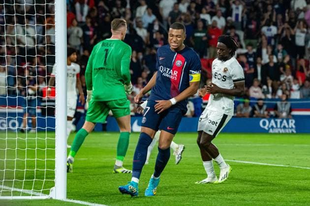 Kylian Mbappe (Paris SG) FOOTBALL : Paris Saint Germain - OGC Nice - Ligue 1 - JournÃ e 5 - 15 09 2023 BaptisteAutissier Panoramic 