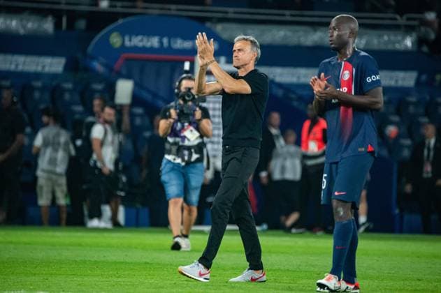 Luis Enrique (Paris SG) FOOTBALL : Paris Saint Germain - OGC Nice - Ligue 1 - JournÃ e 5 - 15 09 2023 BaptisteAutissier Panoramic 