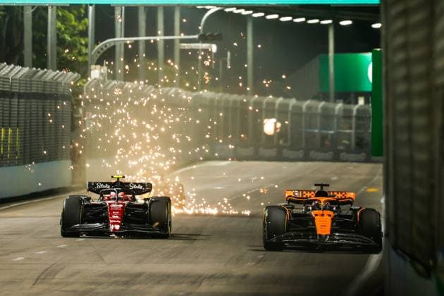 24 Guanyu Zhou (CHN, Alfa Romeo F1 Team Stake), 81 Oscar Piastri (AUS, McLaren F1 Team), F1 Grand Prix of Singapore at Marina Bay Street Circuit on September 15, 2023 in Singapore, Singapore. (Photo by HOCH ZWEI) Singapore Singapore