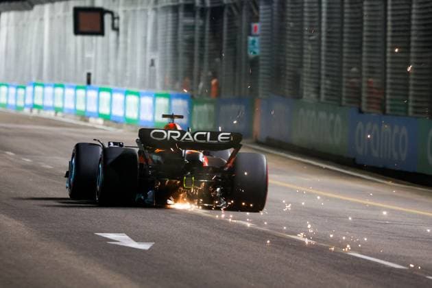 1 Max Verstappen (NLD, Oracle Red Bull Racing), F1 Grand Prix of Singapore at Marina Bay Street Circuit on September 15, 2023 in Singapore, Singapore. (Photo by HOCH ZWEI) Singapore Singapore