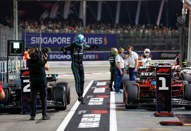 63 George Russell (GBR, Mercedes-AMG Petronas F1 Team), F1 Grand Prix of Singapore at Marina Bay Street Circuit on September 16, 2023 in Singapore, Singapore. (Photo by HOCH ZWEI) Singapore Singapore