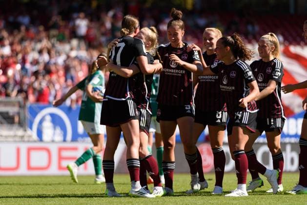 NUremberg, Germany, September16th 2023: Captain Lara Schmidt (27 1. FC Nuremberg) and goslscorer Franziska Mai (18 1. FC Nuremberg) hugging each other during the Google Pixel Frauen Bundesliga match between 1. FC Nuremberg and SV Werder Bremen at Max-Morlock-Stadium, Nuremberg, Germany. (Sven Beyrich SPP) Copyright: xSvenxBeyrich SPPx spp-en-SvBe-20230916-D75_7955