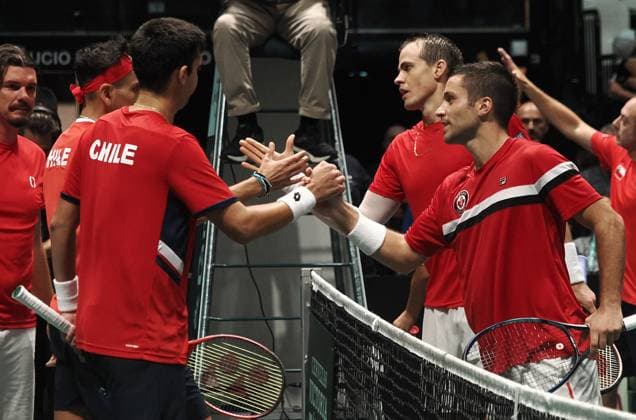 Tennis, Davis Cup, Kanada - Chile Photo Michele Nucci LaPresse - September 16, 2023 Bologna, Italy - tennis - Canada vs. Chile - Finals group A - double match between Alexis Galarneau and Vasek Pospisil (CAN) vs. Alejandro Tabilo and Tomas Barrios Vera (CHI) - Davis Cup 2023 - Unipol Arena. In the pic: the teams of Canada and Chile say goodbye at the end of the match  Copyright: xMichelexNucci LaPresse MichelexNx