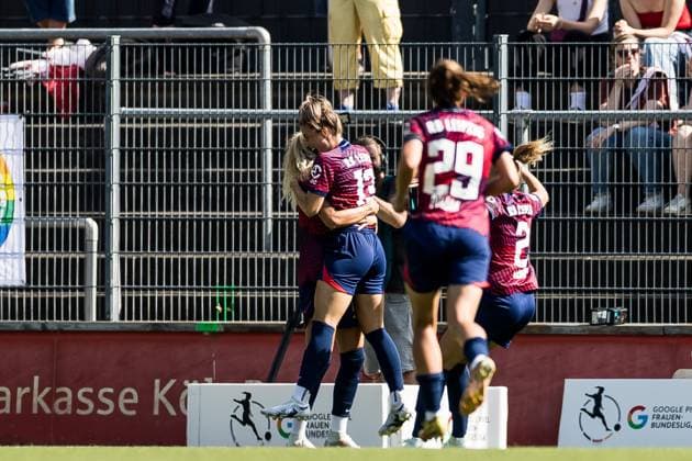 GOOGLE PIXEL Frauen Bundesliga: 1. FC Koeln - RB Leipzig; 17.09.2023 Jubel zum 1:1 durch Sandra Starke (RB Leipzig, 13) GOOGLE PIXEL Frauen Bundesliga, 1. FC Koeln - RB Leipzig, Koeln, Franz-Kremer-Stadion am 17.09.2023 DFB REGULATIONS PROHIBIT ANY USE OF PHOTOGRAPHS AS IMAGE SEQUENCES AND OR QUASI-VIDEO. Copyright: xBEAUTIFULxSPORTS Wunderlx