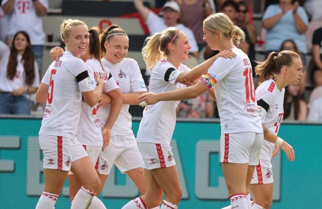 Torjubel 2-1 durch Sharon Beck (Köln, 2.v.r.), 1. FC Köln - RB Leipzig, Google Pixel Frauen Bundesliga, 1. Spieltag, Köln, Deutschland, 17.09.2023.