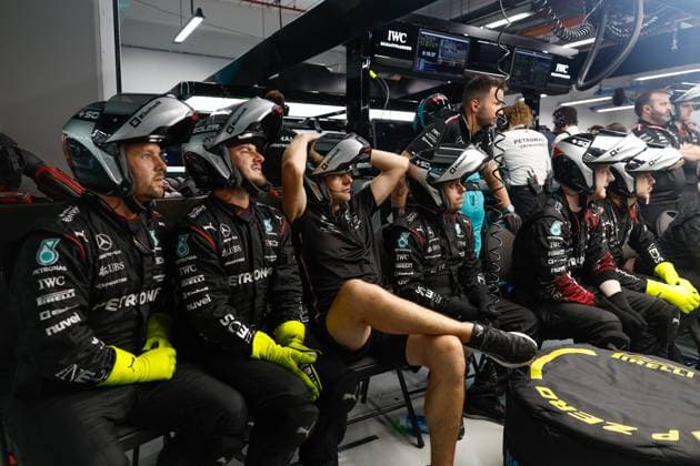 Mercedes-AMG Petronas F1 Team, F1 Grand Prix of Singapore at Marina Bay Street Circuit on September 17, 2023 in Singapore, Singapore. (Photo by HOCH ZWEI) Singapore Singapore