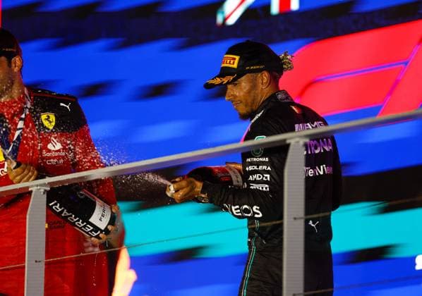 44 Lewis Hamilton (GBR, Mercedes-AMG Petronas F1 Team), F1 Grand Prix of Singapore at Marina Bay Street Circuit on September 17, 2023 in Singapore, Singapore. (Photo by HOCH ZWEI) Singapore Singapore