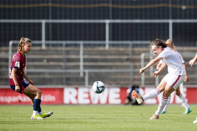 GOOGLE PIXEL Frauen Bundesliga: 1. FC Koeln - RB Leipzig; 17.09.2023 Lotta Cordes (1. FC Koeln, 6) GOOGLE PIXEL Frauen Bundesliga, 1. FC Koeln - RB Leipzig, Koeln, Franz-Kremer-Stadion am 17.09.2023 DFB REGULATIONS PROHIBIT ANY USE OF PHOTOGRAPHS AS IMAGE SEQUENCES AND OR QUASI-VIDEO. Copyright: xBEAUTIFULxSPORTS Wunderlx
