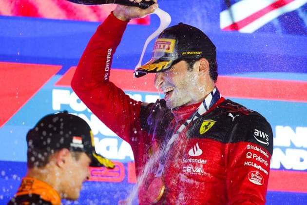 55 Carlos Sainz (ESP, Scuderia Ferrari), F1 Grand Prix of Singapore at Marina Bay Street Circuit on September 17, 2023 in Singapore, Singapore. (Photo by HOCH ZWEI) Singapore Singapore