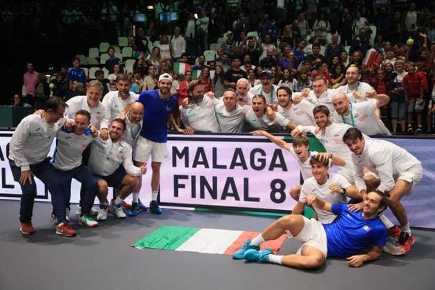 Sport Themen der Woche KW37 Sport Bilder des Tages the italyÃ¢& x80;& x99;s team jubilates for qualification to Malaga Final 8 at the end of Italy vs Sweden - Davis Cup Finals group A double match between Simone Bolelli and Lorenzo Musetti (ITA) VS. Andre Goransson and Filip Bergevi at Unipol Arena - tennis - September 17, 2023, Bologna, Italy - photo. c.b.  Copyright: xCorrispondentexBologna IPAxSportx xx IPA_40377057 IPA_IPA40377057