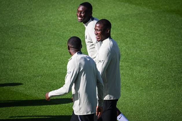 September 18, 2023, Poissy, France, France: Nordi MUKIELE of PSG and Randal KOLO MUANI of PSG during a Paris Saint-Germain training session at Campus PSG on September 18, 2023 in Poissy near Paris, France. Poissy France - ZUMAm308 20230918_zsp_m308_006 Copyright: xMatthieuxMirvillex