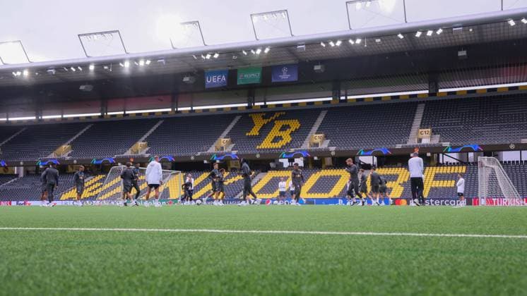 Bern - RB Leipzig CL Matchday-1 Bern, 18.09.2023, Wankdorf Stadion, Fussball , UEFA Champions League, Gruppe G , MD-1, Young Boys Bern vs. RB Leipzig , Abschlusstraining RB Leipzig , Im Bild: Spieler von RB Leipzig trainieren auf aungewohntem Kunstrasen. , Foto nur zur redaktionellen Nutzung bestimmt! . , UEFA regulations prohibit any use of photographs as image sequences and or quasi-video ,