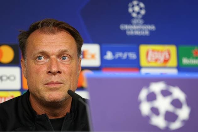Fußball Herren Saison 2023 2024 UEFA Champions League 1. Spieltag I Pressekonferenz I Schachtar Donezk I 18.09.2023 Patrick van Leeuwen (Trainer, Schachtar Donezk) im Fokus. Hamburg Volksparkstadion Hamburg Deutschland Copyright: xLobecax xHenningxRohlfsx